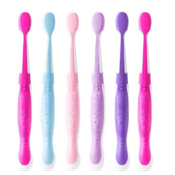 Barbie 6PK Toothbrushes - Picture 3 of 6